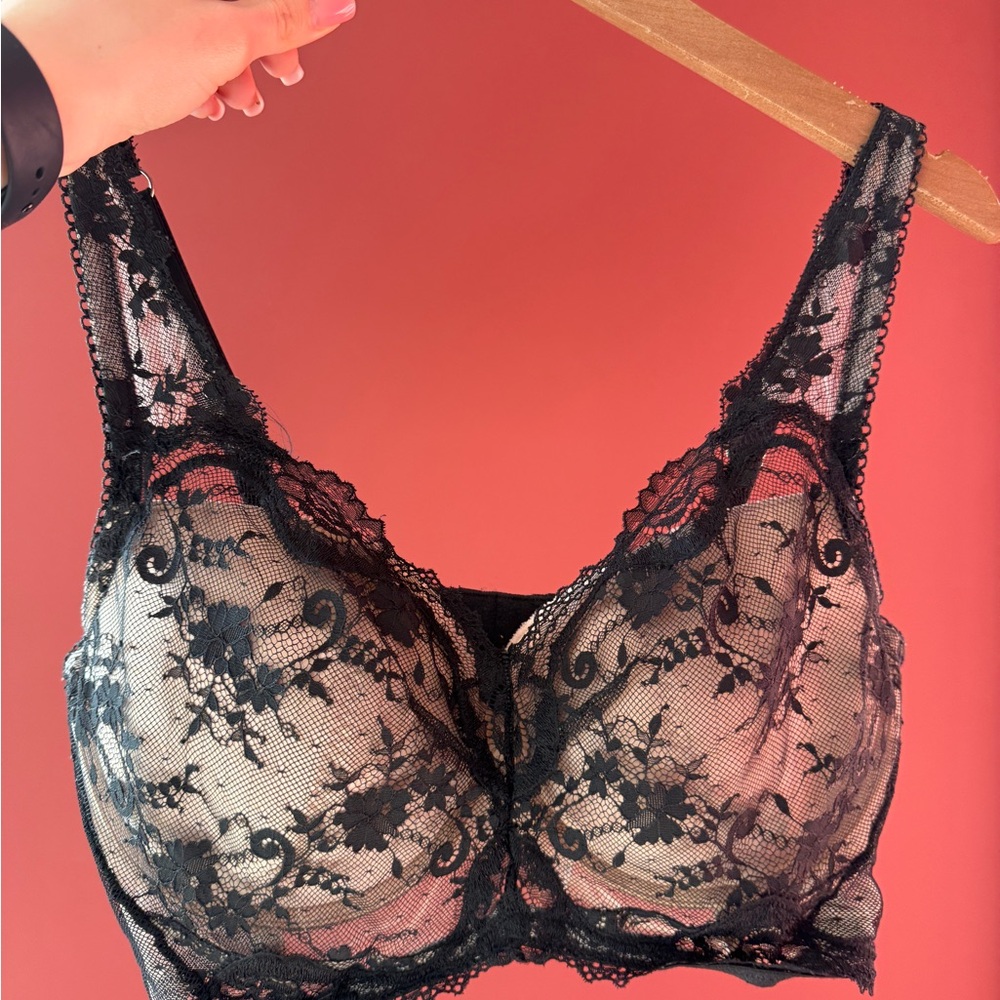 Victoria's Secret Black Floral Lace Bra